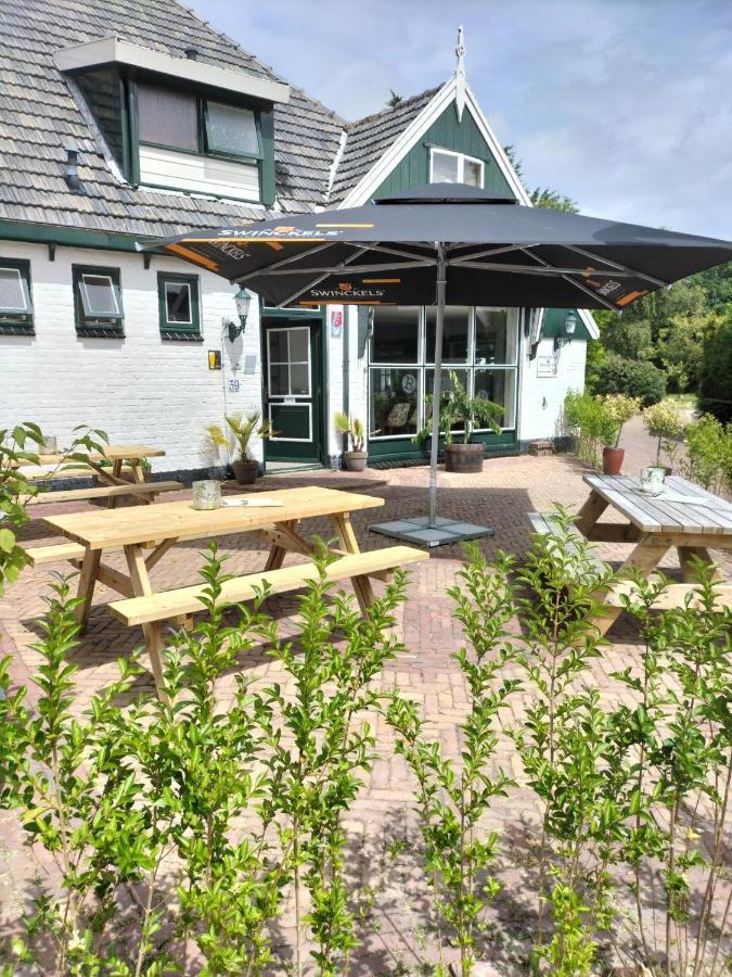 B&B Hotel Rebecca De Waal Bagian luar foto